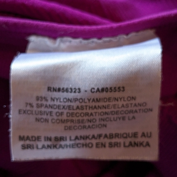 Nike‎ Small Purple Fit Dry Tank Top w/ Built-in Bra & Adjustable Straps - Picture 4 of 10